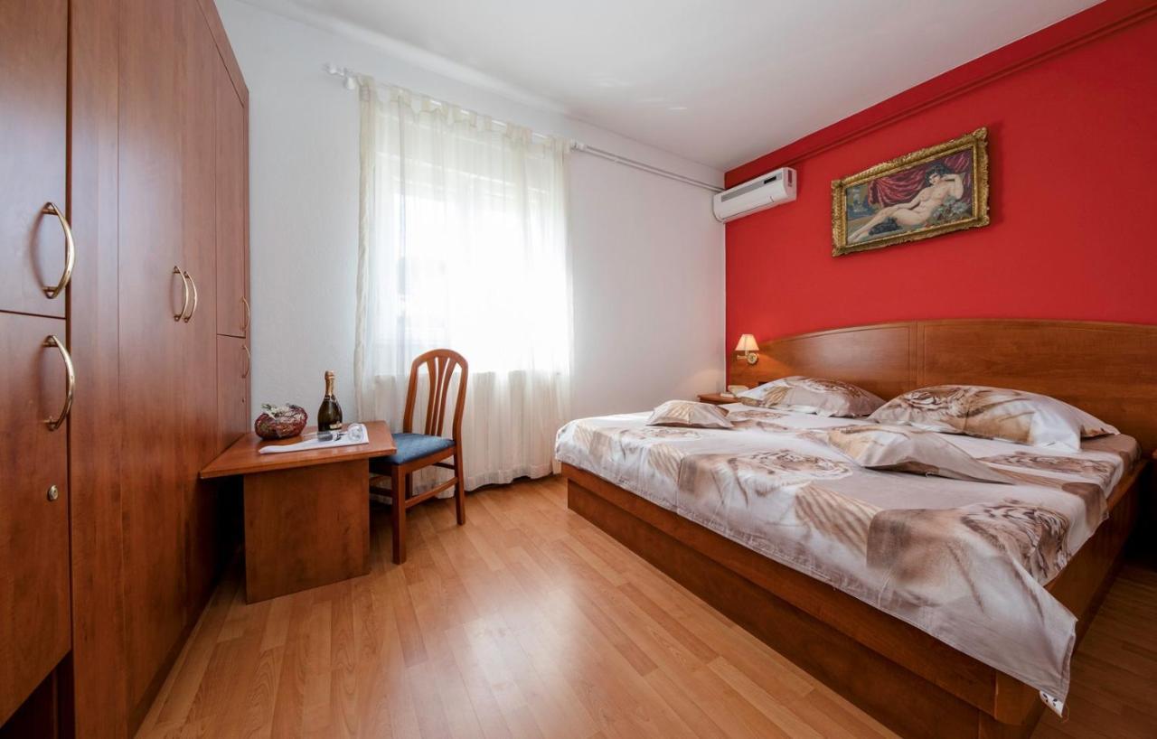 Apartment Dominik 2874 Palit Bagian luar foto